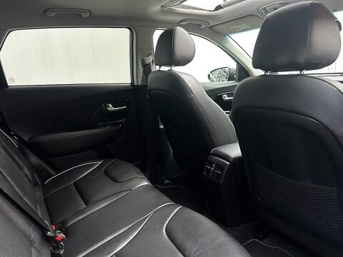 Kia Niro 64kWh 4+ SUV 5dr Electric Auto (201 bhp) - U372