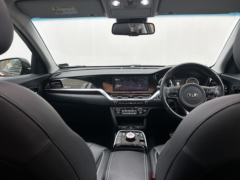 Kia Niro 64kWh 4+ SUV 5dr Electric Auto (201 bhp) - U372