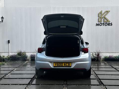 Vauxhall Astra 1.4i Turbo SRi Nav Hatchback 5dr Petrol Auto Euro 6 (s/s) (150 ps) - U373