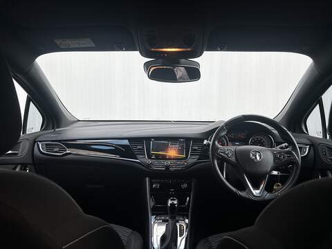 Vauxhall Astra 1.4i Turbo SRi Nav Hatchback 5dr Petrol Auto Euro 6 (s/s) (150 ps) - U373