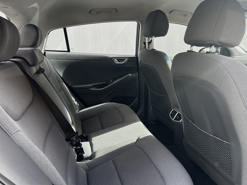 Hyundai IONIQ 38.3kWh Premium Hatchback 5dr Electric Auto (136 ps) - U374