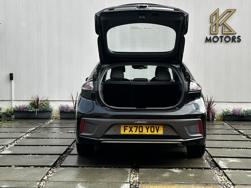 Hyundai IONIQ 38.3kWh Premium Hatchback 5dr Electric Auto (136 ps) - U374