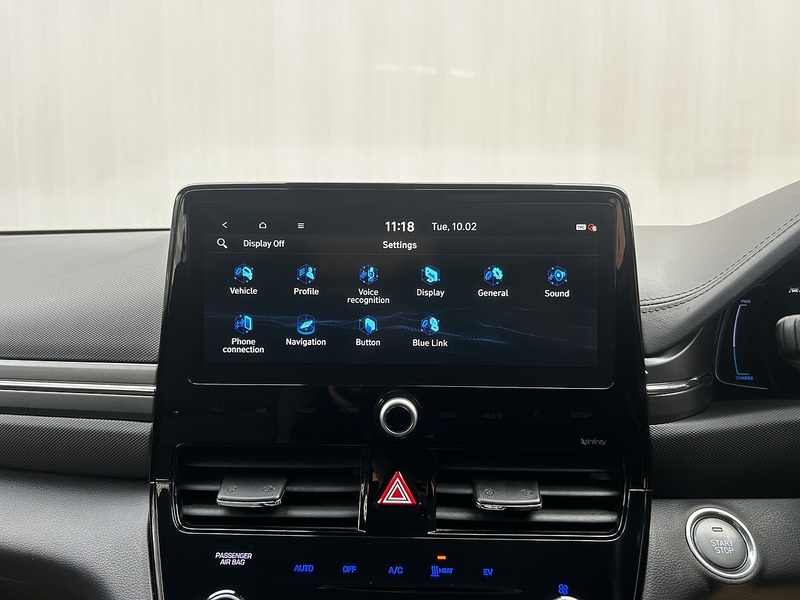 Hyundai IONIQ 38.3kWh Premium Hatchback 5dr Electric Auto (136 ps) - U374