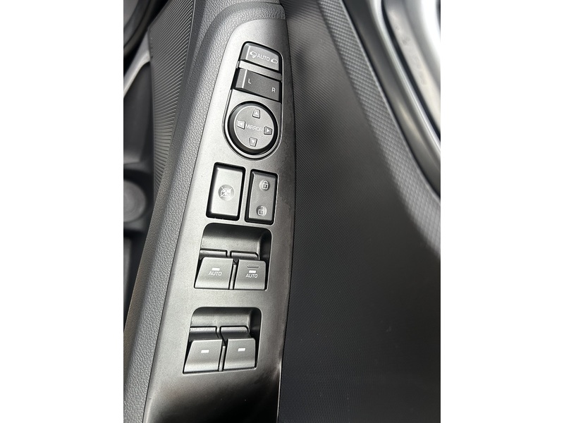 Hyundai IONIQ 38.3kWh Premium Hatchback 5dr Electric Auto (136 ps) - U374