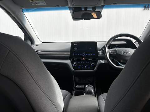 Hyundai IONIQ 38.3kWh Premium Hatchback 5dr Electric Auto (136 ps) - U374
