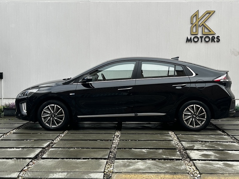 Hyundai IONIQ 38.3kWh Premium Hatchback 5dr Electric Auto (136 ps) - U374