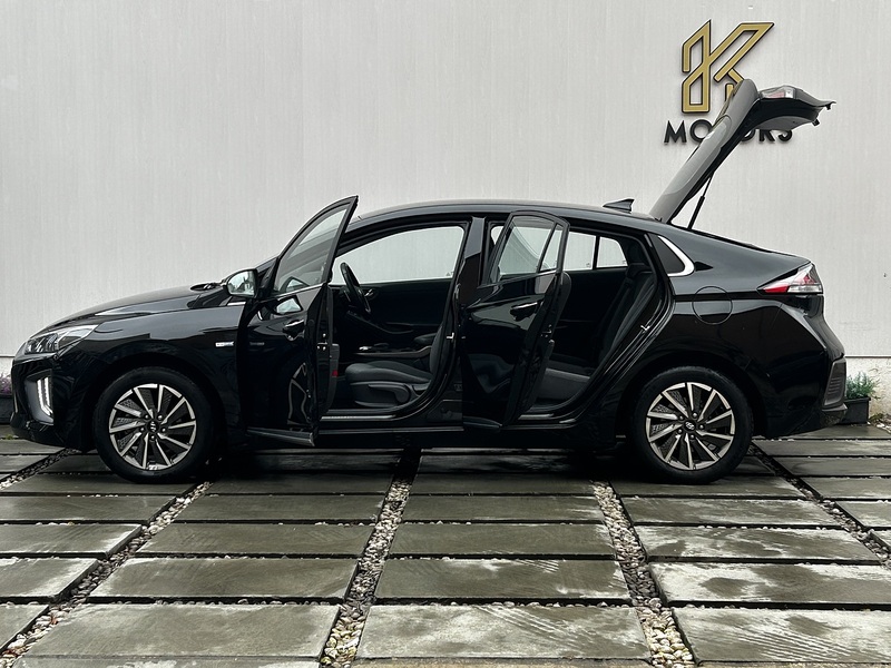 Hyundai IONIQ 38.3kWh Premium Hatchback 5dr Electric Auto (136 ps) - U374