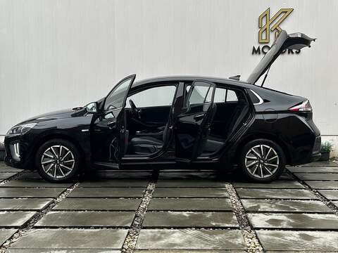 Hyundai IONIQ 38.3kWh Premium Hatchback 5dr Electric Auto (136 ps) - U374