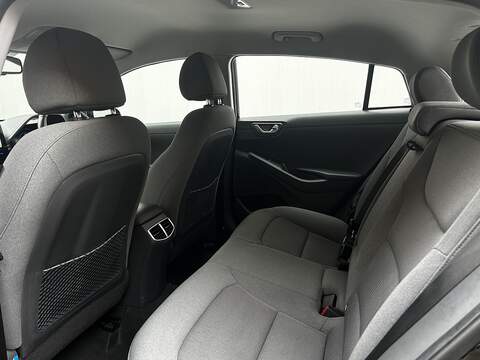 Hyundai IONIQ 38.3kWh Premium Hatchback 5dr Electric Auto (136 ps) - U374