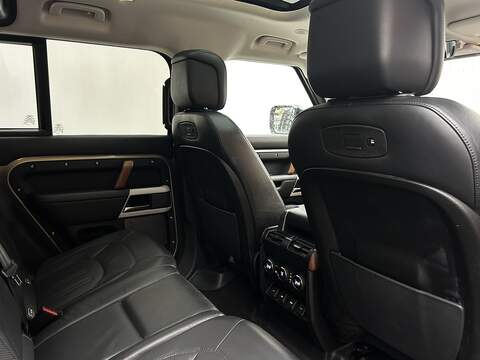 Land Rover Defender 110 2.0 Si4 HSE SUV 5dr Petrol Auto 4WD Euro 6 (s/s) (300 ps) - U381