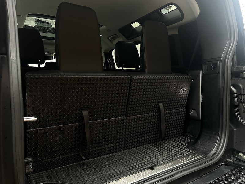 Land Rover Defender 110 2.0 Si4 HSE SUV 5dr Petrol Auto 4WD Euro 6 (s/s) (300 ps) - U381