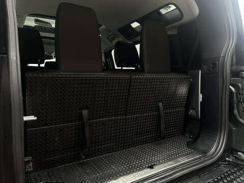 Land Rover Defender 110 2.0 Si4 HSE SUV 5dr Petrol Auto 4WD Euro 6 (s/s) (300 ps) - U381