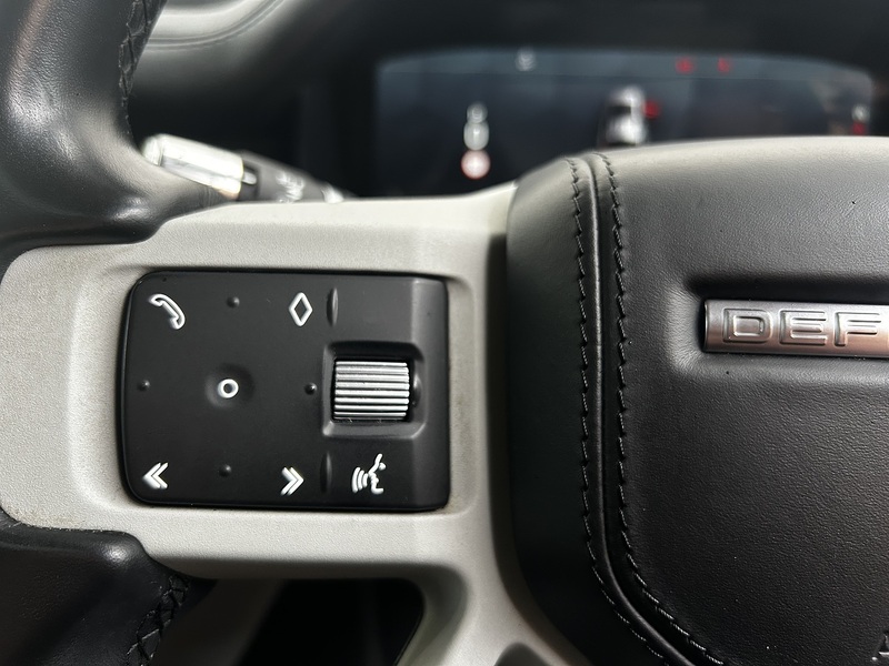 Land Rover Defender 110 2.0 Si4 HSE SUV 5dr Petrol Auto 4WD Euro 6 (s/s) (300 ps) - U381