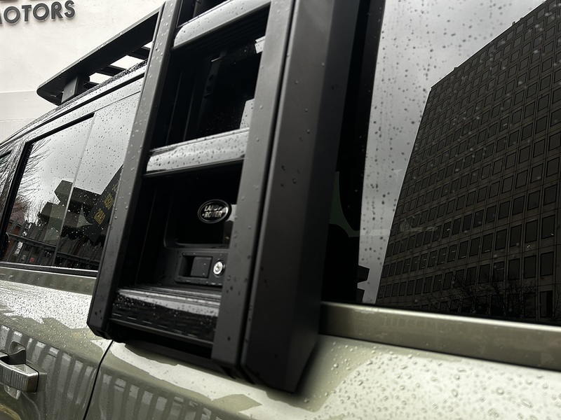 Land Rover Defender 110 2.0 Si4 HSE SUV 5dr Petrol Auto 4WD Euro 6 (s/s) (300 ps) - U381