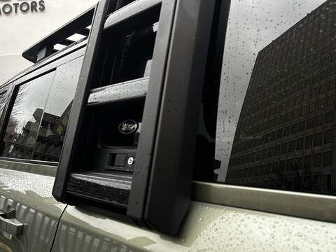 Land Rover Defender 110 2.0 Si4 HSE SUV 5dr Petrol Auto 4WD Euro 6 (s/s) (300 ps) - U381