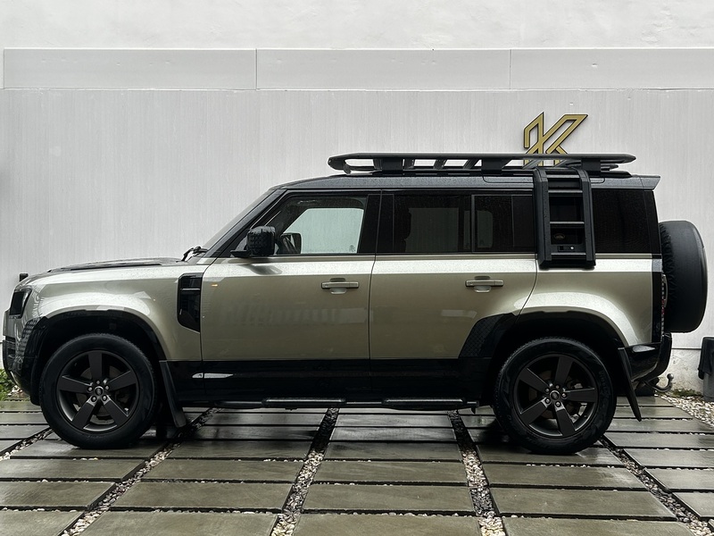 Land Rover Defender 110 2.0 Si4 HSE SUV 5dr Petrol Auto 4WD Euro 6 (s/s) (300 ps) - U381