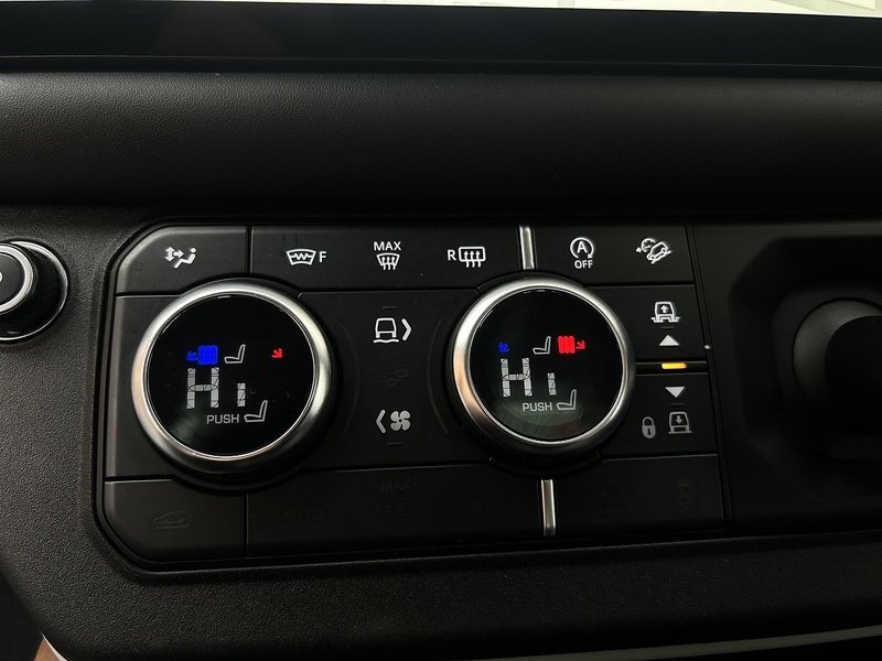 Land Rover Defender 110 2.0 Si4 HSE SUV 5dr Petrol Auto 4WD Euro 6 (s/s) (300 ps) - U381