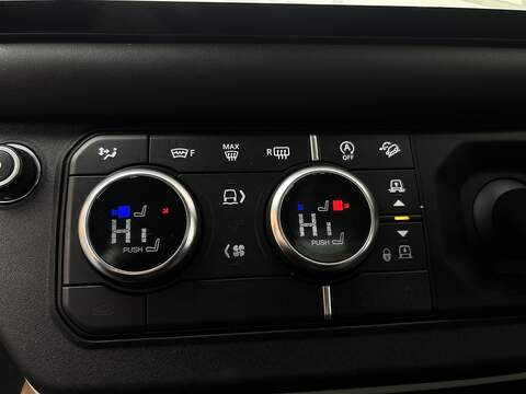 Land Rover Defender 110 2.0 Si4 HSE SUV 5dr Petrol Auto 4WD Euro 6 (s/s) (300 ps) - U381