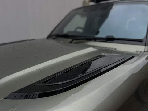 Land Rover Defender 110 2.0 Si4 HSE SUV 5dr Petrol Auto 4WD Euro 6 (s/s) (300 ps) - U381