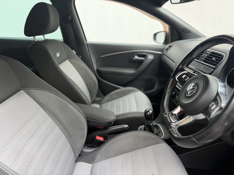 Volkswagen Polo 1.0 TSI BlueMotion Tech R-Line Hatchback 5dr Petrol Manual Euro 6 (s/s) (110 bhp) - U383
