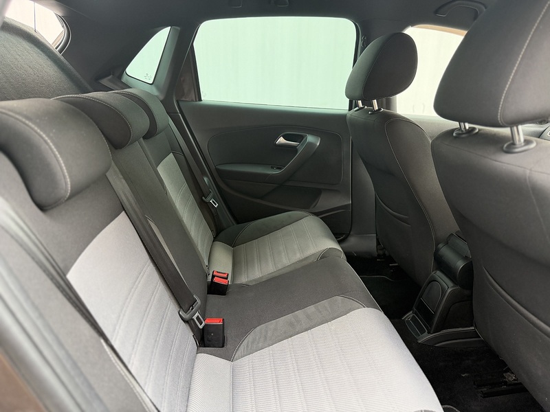 Volkswagen Polo 1.0 TSI BlueMotion Tech R-Line Hatchback 5dr Petrol Manual Euro 6 (s/s) (110 bhp) - U383