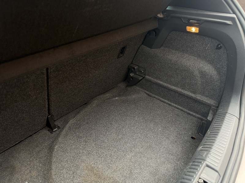 Volkswagen Polo 1.0 TSI BlueMotion Tech R-Line Hatchback 5dr Petrol Manual Euro 6 (s/s) (110 bhp) - U383