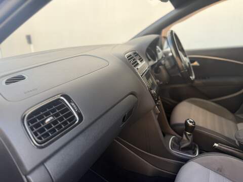 Volkswagen Polo 1.0 TSI BlueMotion Tech R-Line Hatchback 5dr Petrol Manual Euro 6 (s/s) (110 bhp) - U383