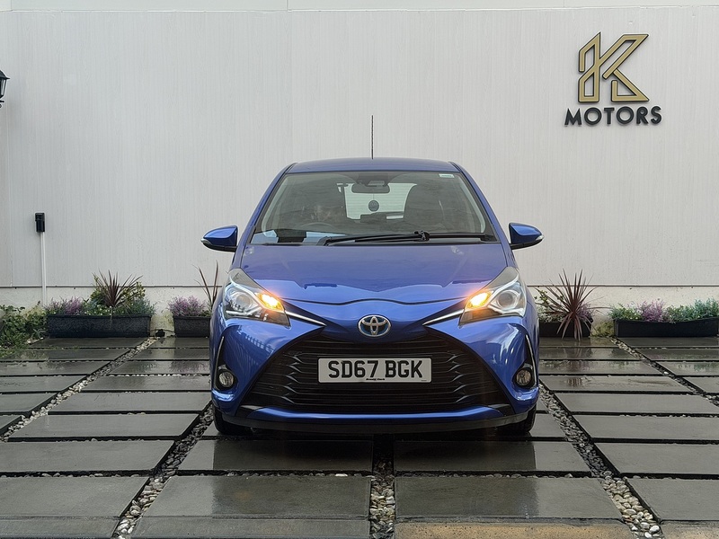 Toyota Yaris 1.5 VVT-h Icon Hatchback 5dr Petrol Hybrid E-CVT Euro 6 (s/s) (100 ps) - U384