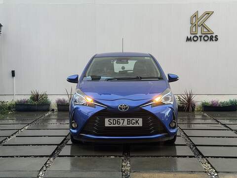 Toyota Yaris 1.5 VVT-h Icon Hatchback 5dr Petrol Hybrid E-CVT Euro 6 (s/s) (100 ps) - U384