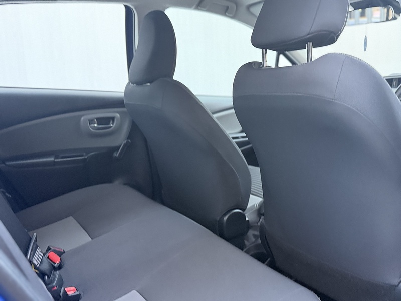 Toyota Yaris 1.5 VVT-h Icon Hatchback 5dr Petrol Hybrid E-CVT Euro 6 (s/s) (100 ps) - U384