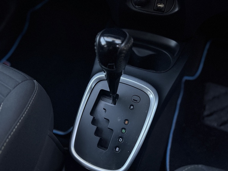 Toyota Yaris 1.5 VVT-h Icon Hatchback 5dr Petrol Hybrid E-CVT Euro 6 (s/s) (100 ps) - U384