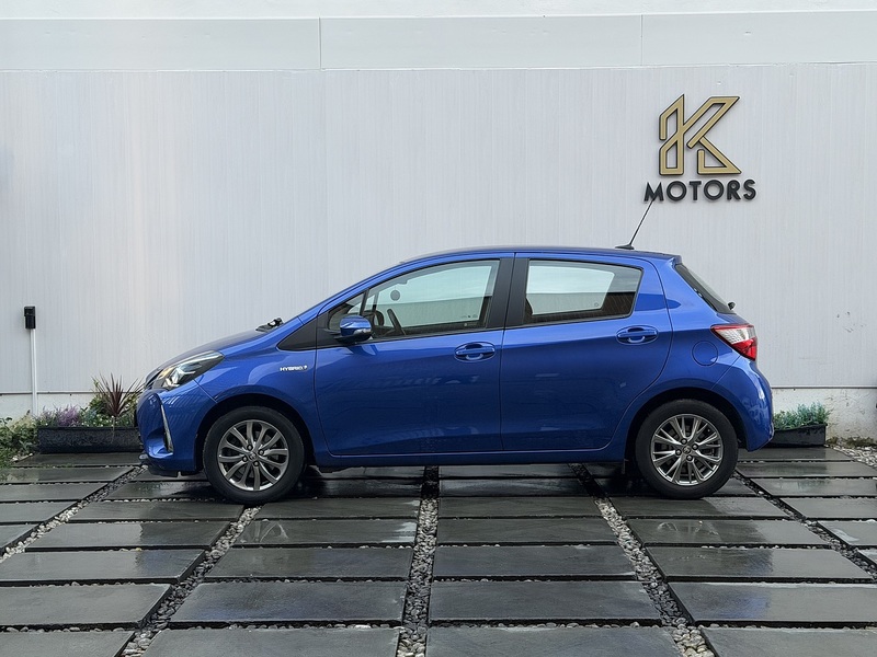Toyota Yaris 1.5 VVT-h Icon Hatchback 5dr Petrol Hybrid E-CVT Euro 6 (s/s) (100 ps) - U384