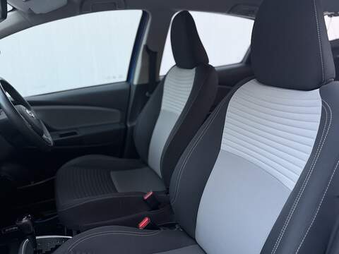 Toyota Yaris 1.5 VVT-h Icon Hatchback 5dr Petrol Hybrid E-CVT Euro 6 (s/s) (100 ps) - U384