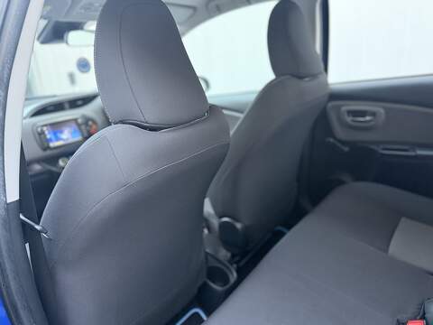 Toyota Yaris 1.5 VVT-h Icon Hatchback 5dr Petrol Hybrid E-CVT Euro 6 (s/s) (100 ps) - U384