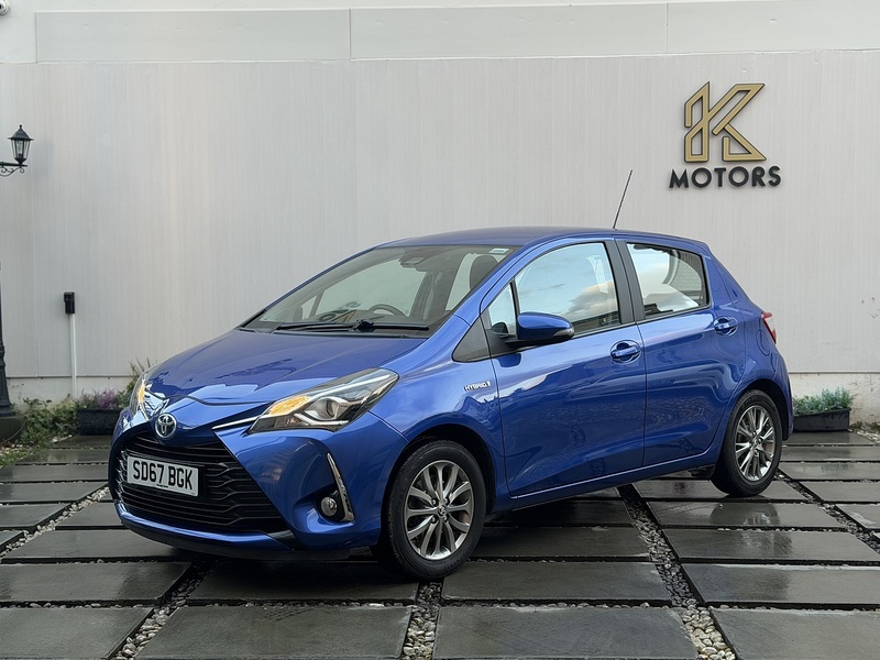 Toyota Yaris 1.5 VVT-h Icon Hatchback 5dr Petrol Hybrid E-CVT Euro 6 (s/s) (100 ps) - U384