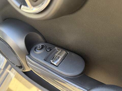 MINI Hatch 1.5 Cooper Hatchback 3dr Petrol Auto Euro 6 (s/s) (136 ps) - U388