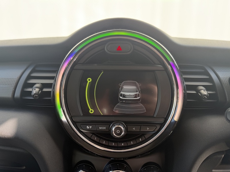 MINI Hatch 1.5 Cooper Hatchback 3dr Petrol Auto Euro 6 (s/s) (136 ps) - U388