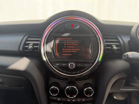 MINI Hatch 1.5 Cooper Hatchback 3dr Petrol Auto Euro 6 (s/s) (136 ps) - U388