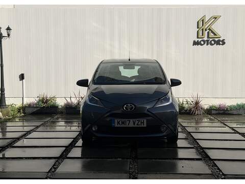 Toyota AYGO 1.0 VVT-i x-play Hatchback 5dr Petrol Manual Euro 6 (68 ps) - U389