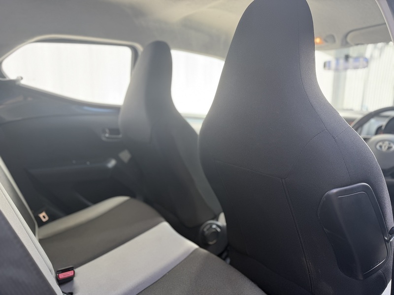 Toyota AYGO 1.0 VVT-i x-play Hatchback 5dr Petrol Manual Euro 6 (68 ps) - U389