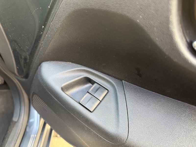 Toyota AYGO 1.0 VVT-i x-play Hatchback 5dr Petrol Manual Euro 6 (68 ps) - U389