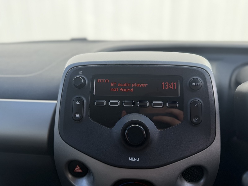 Toyota AYGO 1.0 VVT-i x-play Hatchback 5dr Petrol Manual Euro 6 (68 ps) - U389