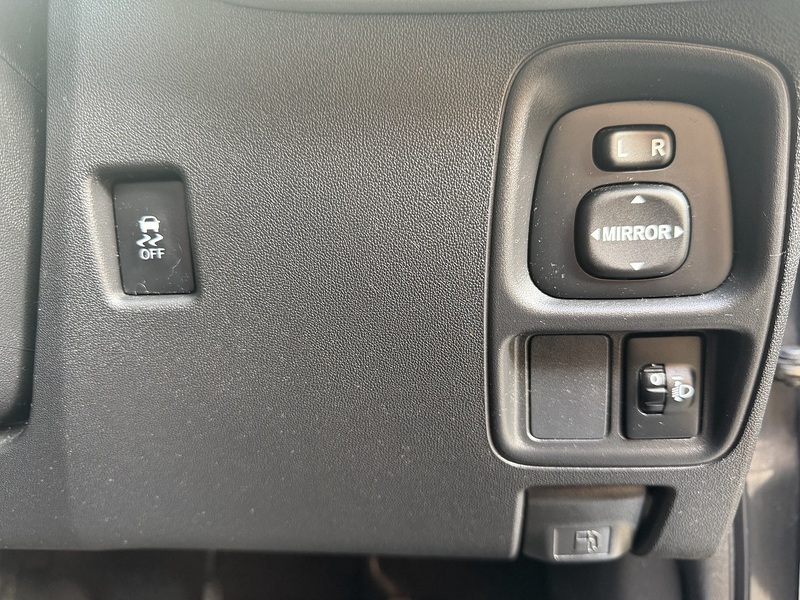 Toyota AYGO 1.0 VVT-i x-play Hatchback 5dr Petrol Manual Euro 6 (68 ps) - U389