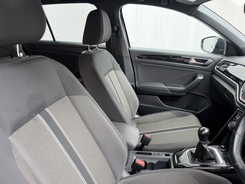 Volkswagen T-Roc 1.0 TSI Black Edition SUV 5dr Petrol Manual Euro 6 (s/s) (110 ps) - U391