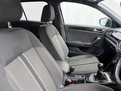 Volkswagen T-Roc 1.0 TSI Black Edition SUV 5dr Petrol Manual Euro 6 (s/s) (110 ps) - U391