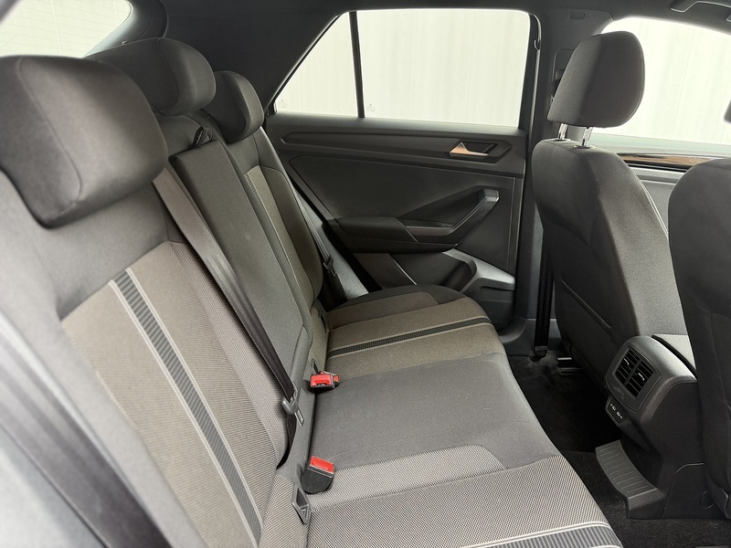 Volkswagen T-Roc 1.0 TSI Black Edition SUV 5dr Petrol Manual Euro 6 (s/s) (110 ps) - U391