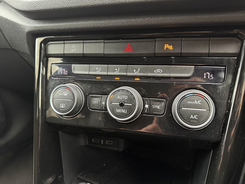 Volkswagen T-Roc 1.0 TSI Black Edition SUV 5dr Petrol Manual Euro 6 (s/s) (110 ps) - U391