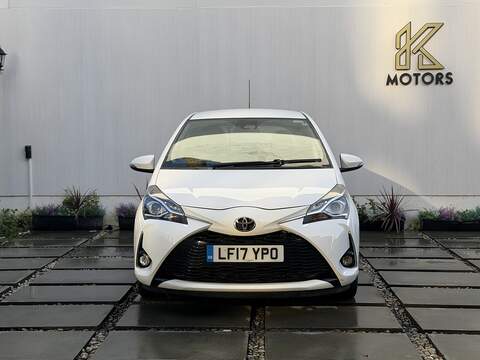 Toyota Yaris 1.5 VVT-i Design Hatchback 5dr Petrol Manual Euro 6 (111 ps) - U392
