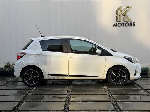 Toyota Yaris 1.5 VVT-i Design Hatchback 5dr Petrol Manual Euro 6 (111 ps) - U392
