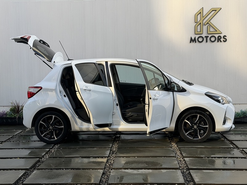 Toyota Yaris 1.5 VVT-i Design Hatchback 5dr Petrol Manual Euro 6 (111 ps) - U392